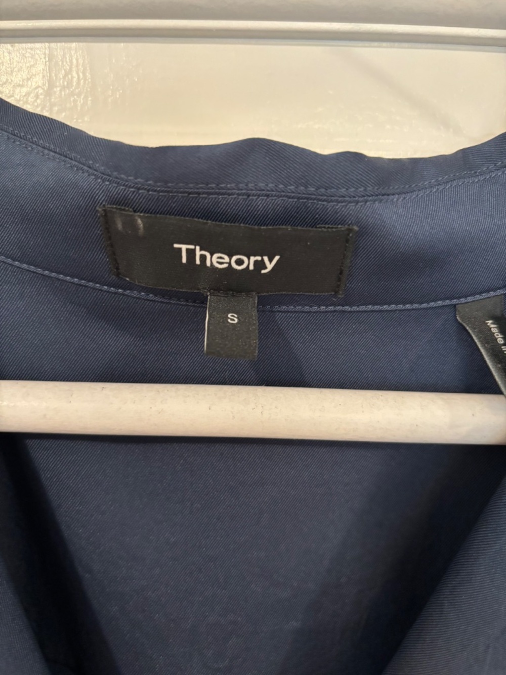 Theory button down blouse - Picture 2 of 5